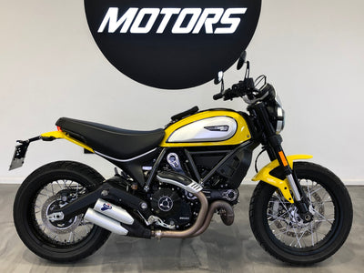 Ducati Scrambler
ICON YELLOW !! 1757KM !! FULL OPTiONS !! GARANTiE DUCATi !!